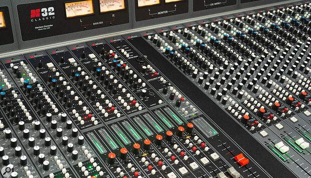 Above the eight subgroup channels, the Cue/Matrix section allows you to route various sources, including a Dante return mix, to artists and outboard.